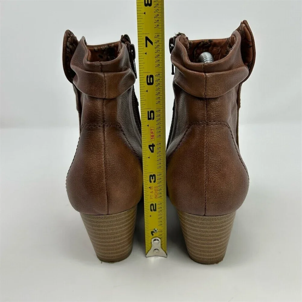 BareTraps Womens Brown Ankle Booties Block Heel Side Zip Slouch Cuff Size 7.5